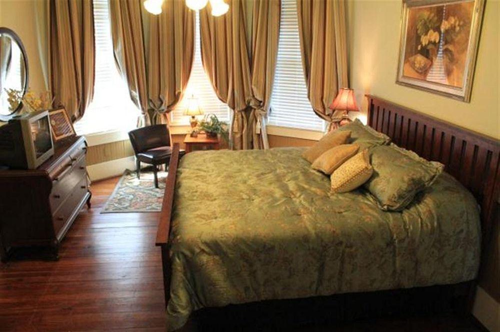 Carroll House Bed & Breakfast Bay St. Louis Bagian luar foto
